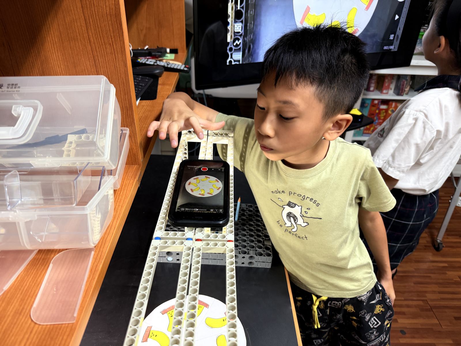 三年級學生進行動畫製作課程